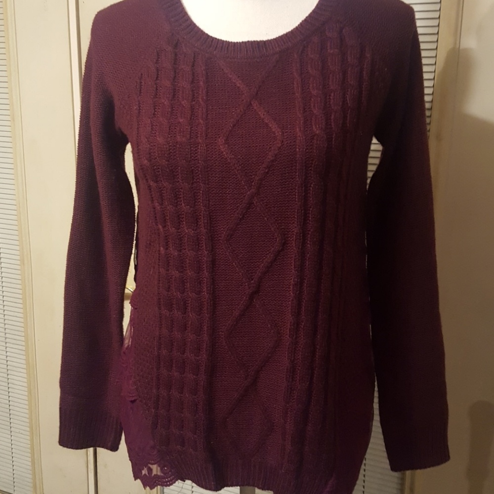 🔥Tiered mesh and crochet sweater